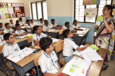 Alpha CBSE School CIT Nagar Chennai - students drawing